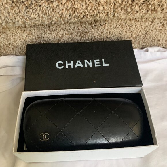 Chanel Black Clamshell Sunglasses Case With Storage Box. - Picture 11 of 12